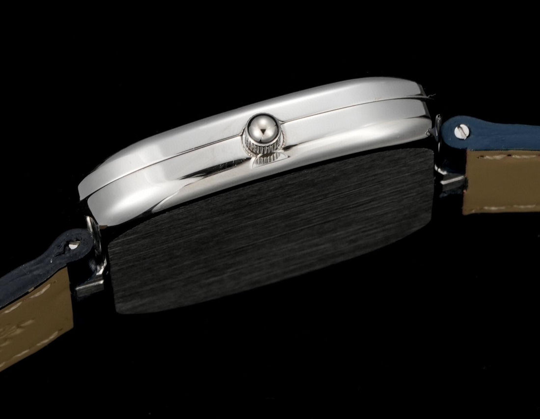 HI Golden Ellipse Watch