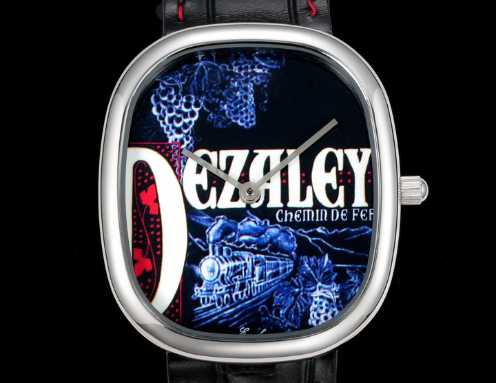 HI Golden Ellipse Watch